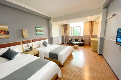 广州飙峰酒店(花都湖店)