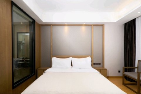 东江湖半岛假日酒店