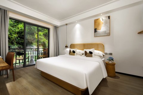 古岸悦风酒店(阳朔遇龙河旅游度假区千古情店)