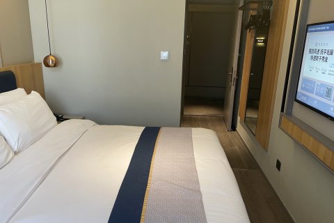 如家商旅酒店(平凉柳湖公园绿地广场店)