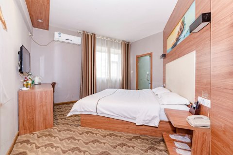 明珠商务酒店(商丘高铁站中医院店)