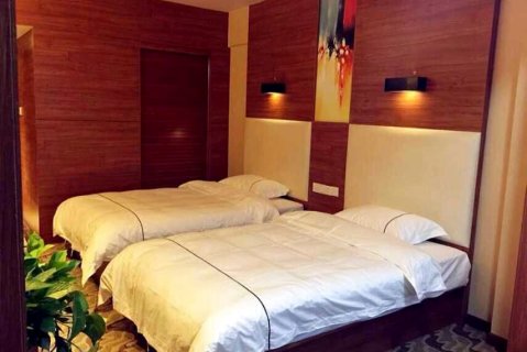 明珠商务酒店(商丘高铁站中医院店)