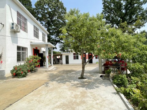湖畔农家民宿(信阳南湾湖风景区店)