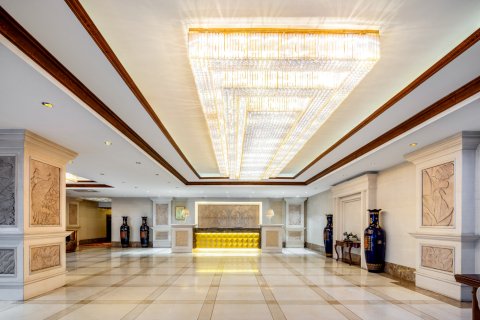 俊朗中央大酒店(哈尔滨中央大街店)