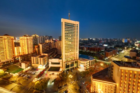 嘉莱特和平国际酒店(八一广场南昌火车站店)