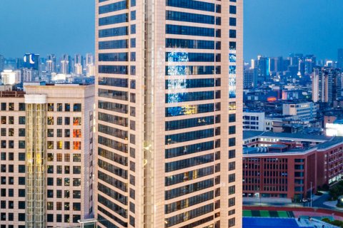 嘉莱特和平国际酒店(八一广场南昌火车站店)