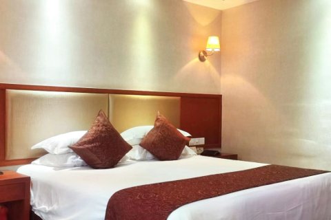 海宁四季光华酒店