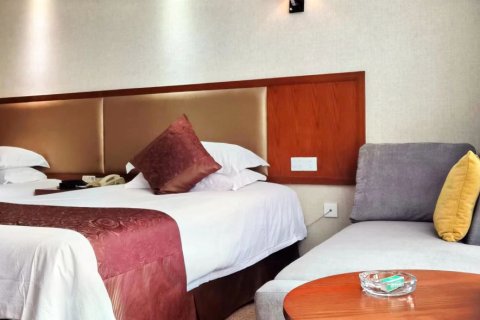 海宁四季光华酒店