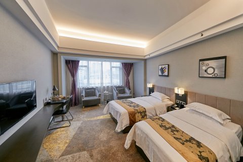 汕头铂晶大酒店(珠江路美食街嵩山南路店)