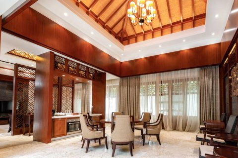 五指山亚泰雨林酒店