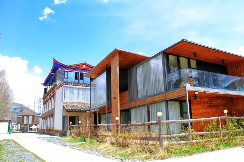 康定新都桥松涧星月BY.WAY酒店
