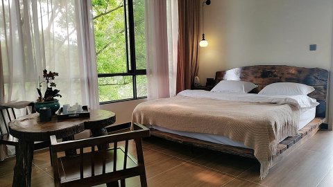 香樟小院(澜沧普洱茶标准庄园店)