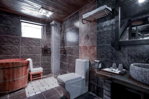 丽江束河古溪庭院客栈