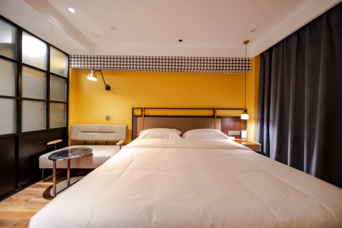 阿勒泰泊客阳光酒店(将军山滑雪场店)