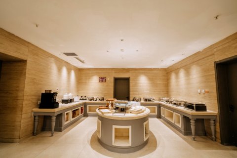 赤峰金狮皇冠酒店(钢铁街店)