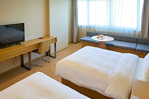 蓝鲸鸣海酒店(张家口店)