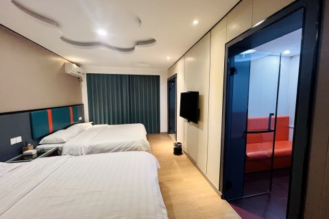 昊丽Smart酒店(湖州德清西站店)