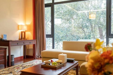 普洱梅子湖度假酒店