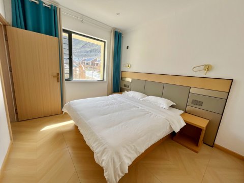 乌苏见山·Mountai view独库天路征服者独山子驿站(独库公路店)