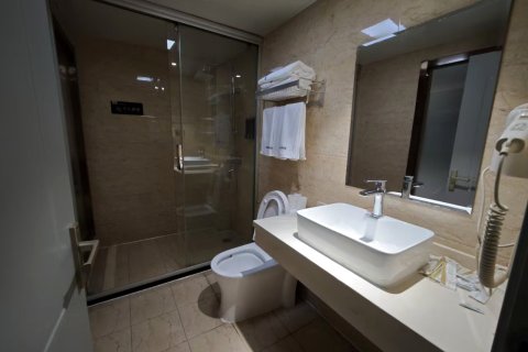 无限影院酒店(汇通市场店)