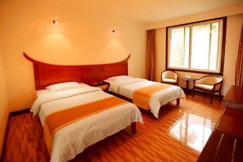 北川九皇山险山宾馆