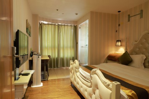 柏悦时尚酒店(玉溪万达店)