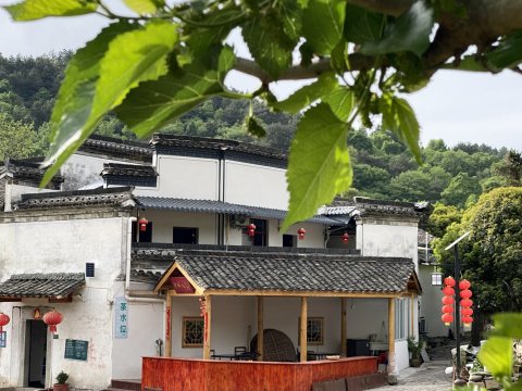 泾县河畔人家农家乐