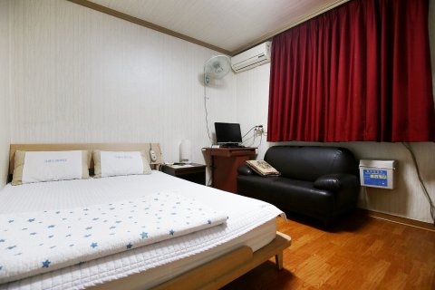 礼山大酒店(Yesan Grand Motel)