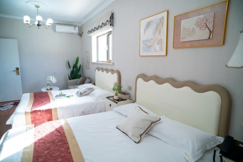 晋瑞酒店(太原清徐人民广场凤仪街店)