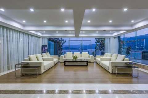 泸沽湖银湖岛大酒店