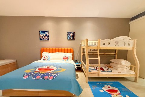 绽白艺术酒店(西安大唐不夜城小寨地铁站店)