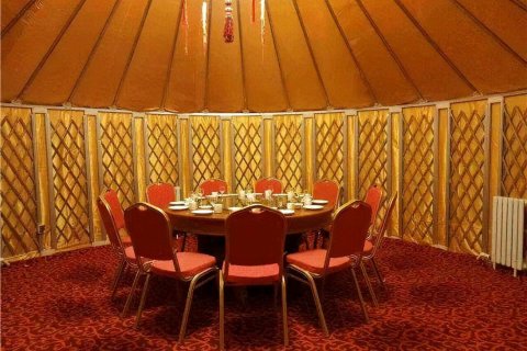 呼伦贝尔陈巴尔虎旗白音盟古乐蒙古包营地