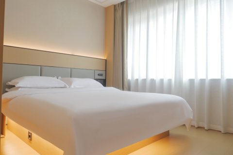 桐梓彩阳酒店(人民路店)