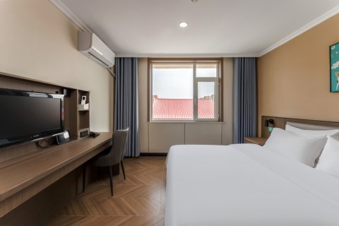 惠民轻悦商务酒店(武定府路第三实验学校店)