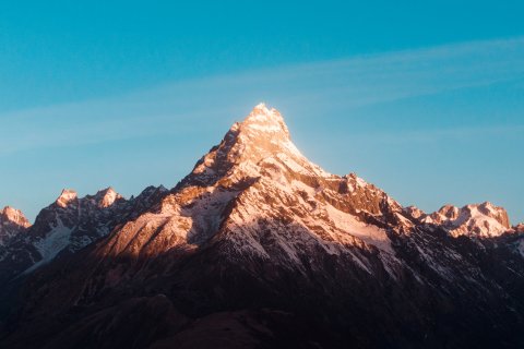 理塘云上.小筑青年旅舍