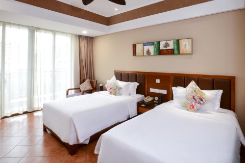 三亚亿源轩宇大酒店(市政务中心店)