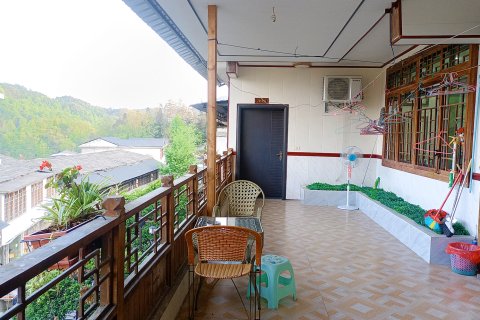 鑫兴布依客栈(龙宫风景区店)