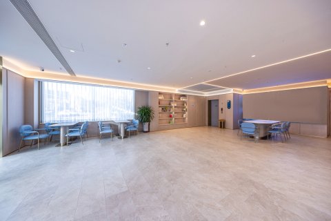 兴垣酒店(民和海鸿国际广场店)