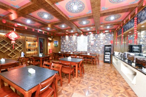 木里卡卓大酒店