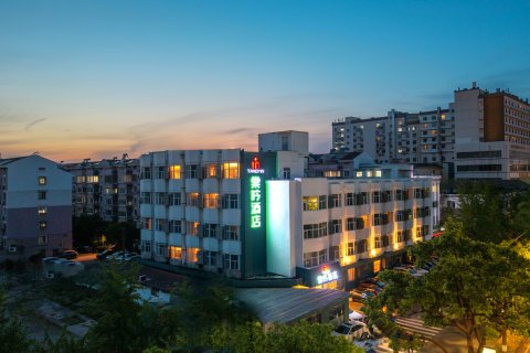 棠吟酒店(苏州留园山塘街店)