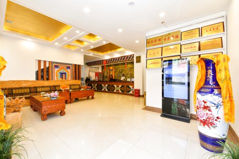 木里卡卓大酒店