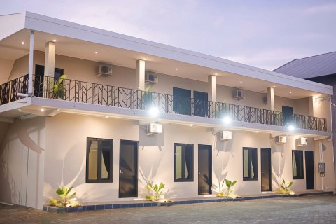 英雄酒店(Heroes Hotel)