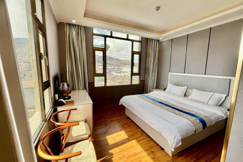 久治玛域富饶酒店