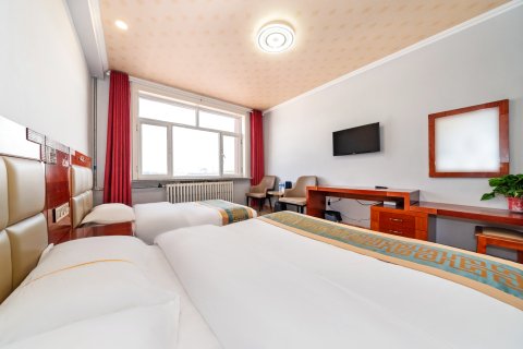 乌兰布统云游轻奢酒店