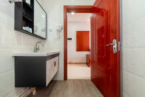 乌兰布统云游轻奢酒店