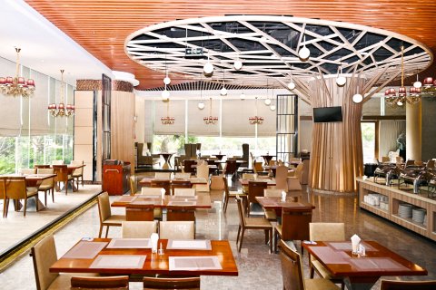 珠海华发·会展行政酒店(横琴口岸十字门华发商都店)