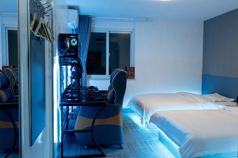 皇廷A+酒店(迁安店)