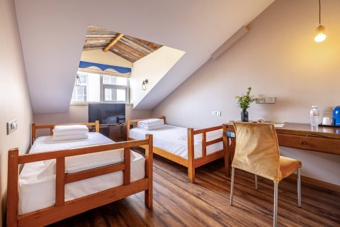 青岛凯越酒店(栈桥火车站店)