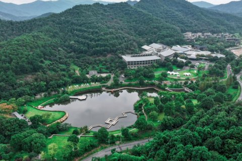 宁波东钱湖华侨豪生大酒店(二灵山温泉店)