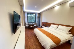 天平山皂角树山庄